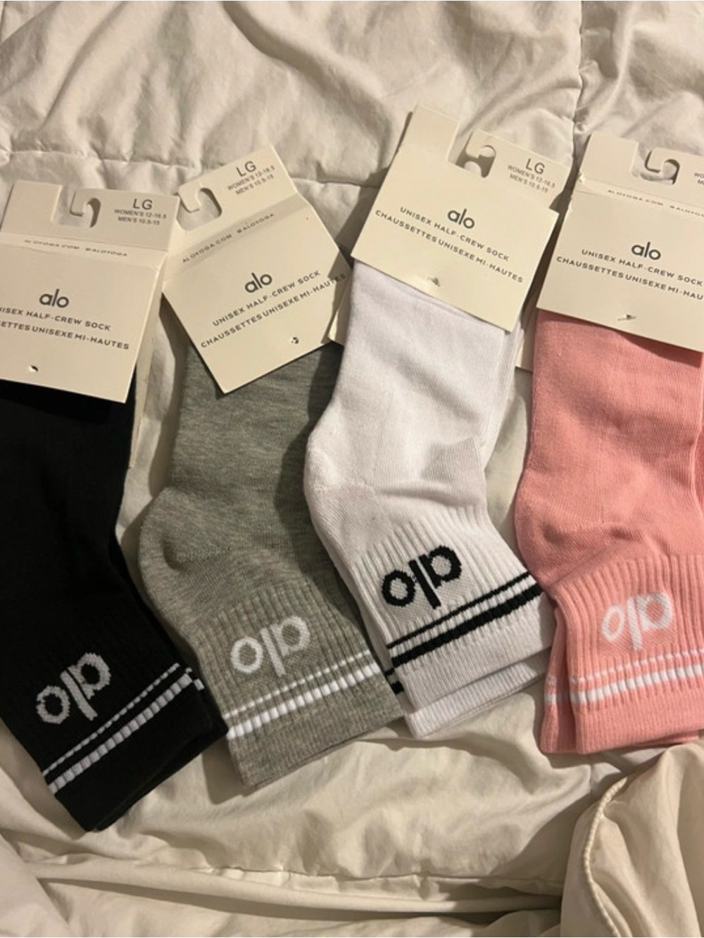 Alo Yoga Unisex Half-Crew Socks 4 Pack Black Gray White Pink LG